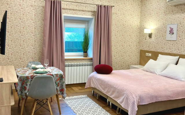 Апартаменты Мио с кухней и бесплатной парковкой