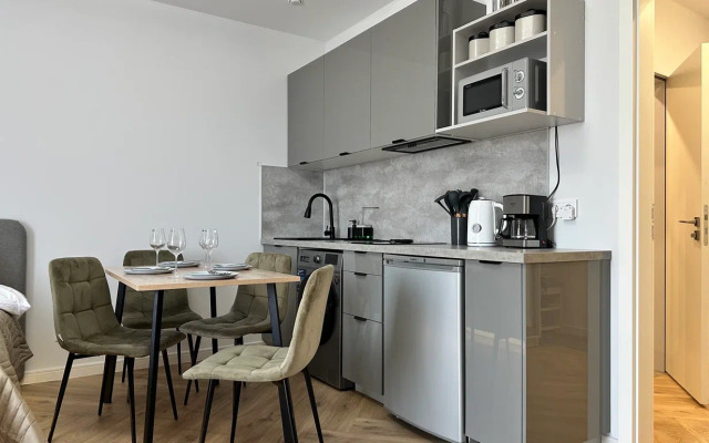 Апартаменты Изысканная Студия  Du Soleil в Резиденции Европа