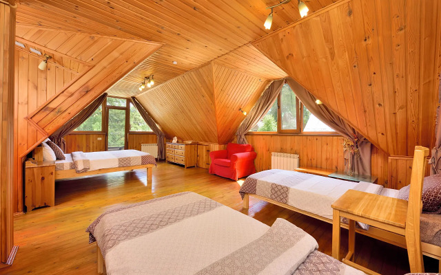 Dezhavyu ryadom s GLTS Abzakovo Guest House