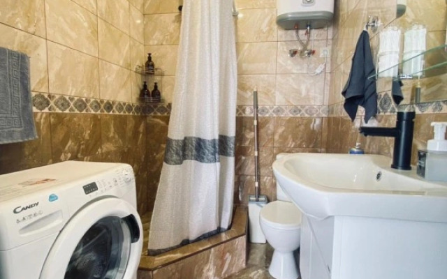 Mercuri 7 Apartment