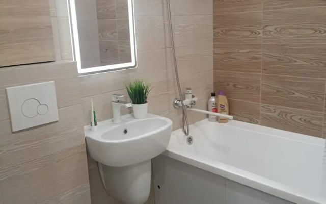 Квартира с дизайнерским ремонтом возле парка Первомайский