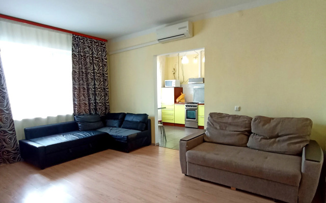 Na 6 Etazhe Na Ulitse Ordzhonikidze Apartments