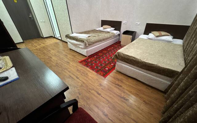 RATMINA Hotel