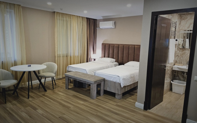 Grand Hotel Kapan