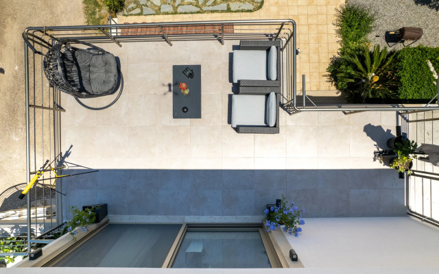 Aetheria Roof Resort Apartments