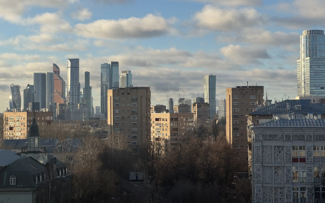 Alcon Apartments