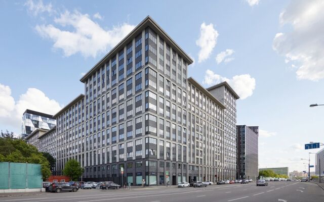 Iskra-Park V Apartments