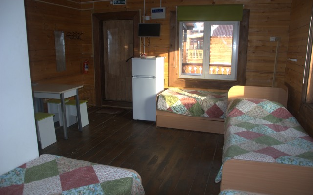 SEMEJNYiJ Guest House