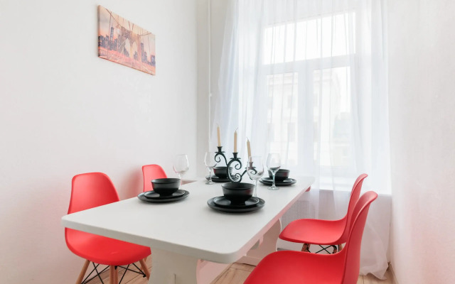 Апартаменты у Дворцовой площади DereMRents ДереМРентс