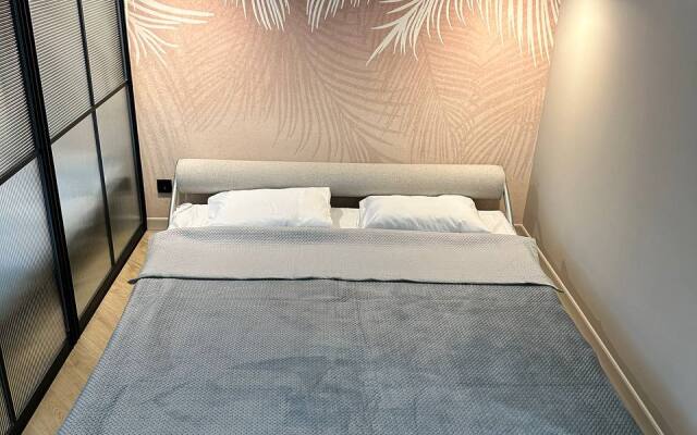 Dizaynerskaya na Zapadnom plyazhe Flat