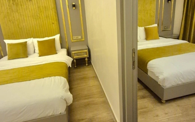 Отель Taksim La Marino