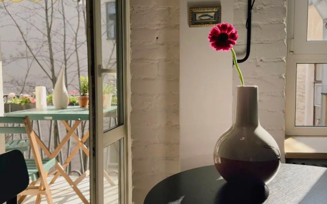 Квартира Дизайнерская Студия в Cамом Центре Петербурга