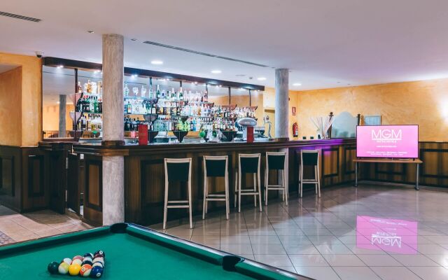 Grand Muthu Golf Plaza Hotel & Spa