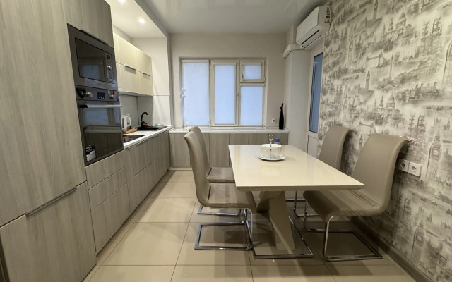 V Tsentre Yakutska Flat