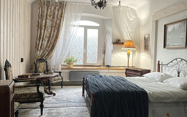 Unikalnaya Vintazhnaya 250 кв. м. Flat