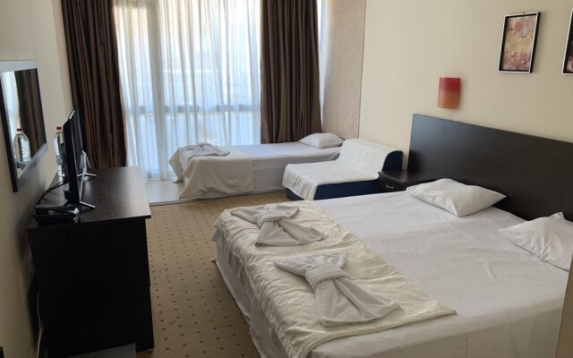 Hotel Tropics Hotel