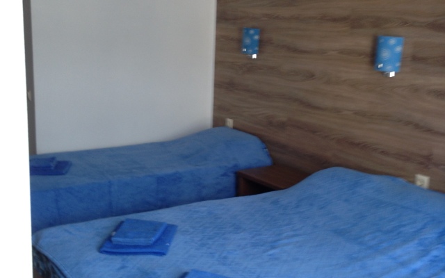 35 Meridian Mini-Hotel
