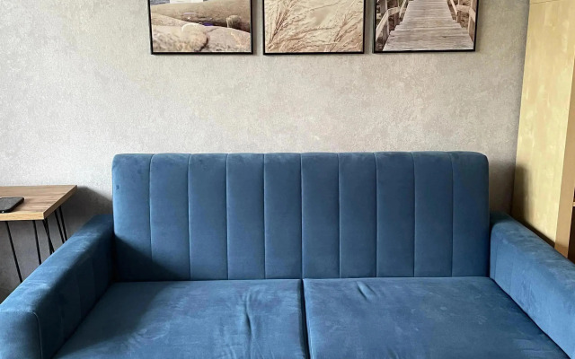 Prouyut Flat