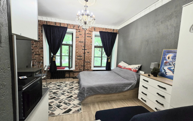 U Starokalinkinskogo mosta Apartments 1