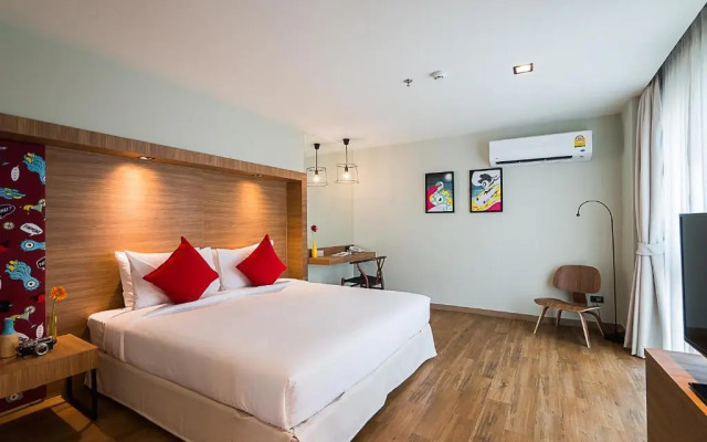 Sunshine Hip Hotel