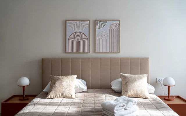 Апартаменты с дизайнерским ремонтом на центральной улице (до 4х гостей)