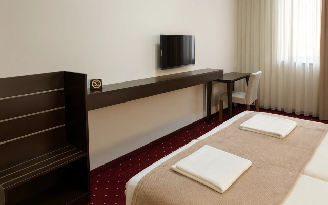 Отель Anga Yerevan Hotel