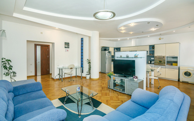 Stella Luxury Apartment in Nizami Street, Apartments