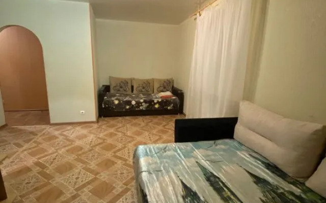 Квартира для командировочных рядом с заводами Лукойл, Каустик;