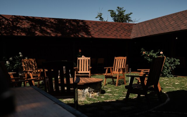 Avgustin Hotel