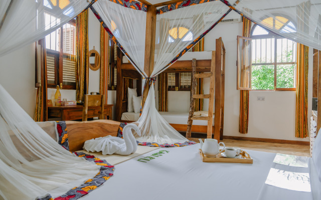 Shoki Shoki House Stone Town Hotel