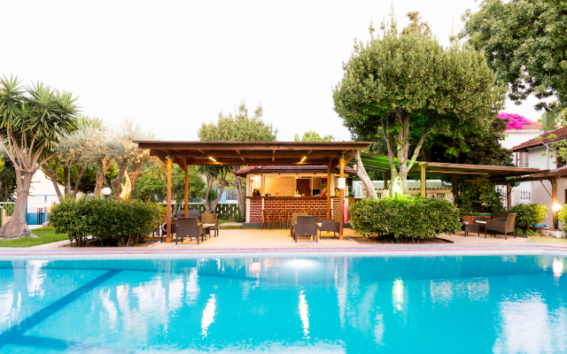 Terinikos Apart-hotel