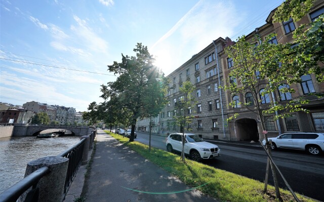 Apartments studiya na naberezhnoj VPiter na sutki