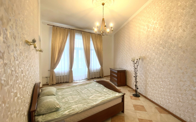 Апартаменты с Видом на Фонтанку