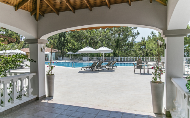 Pine Club Apart Hotel