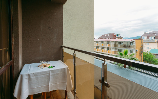 Na Ulitse Prosvescheniya 167 Flat