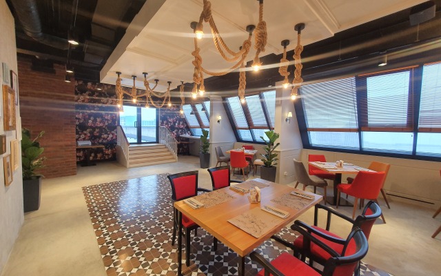 Апартаменты Aelita с камином и джакузи