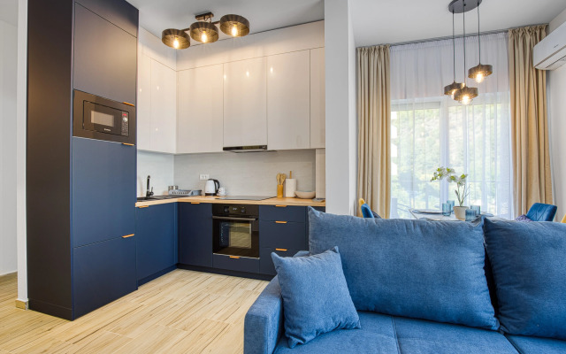 Sunny Side Three Bedrooms Apartment