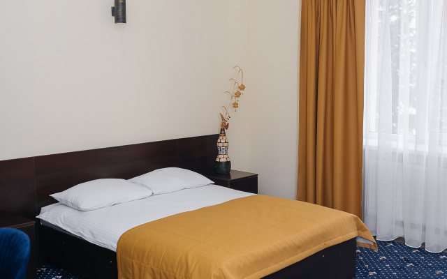 Oskar Hotel