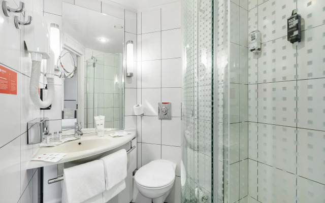 Отель Azimut Бауман Казань