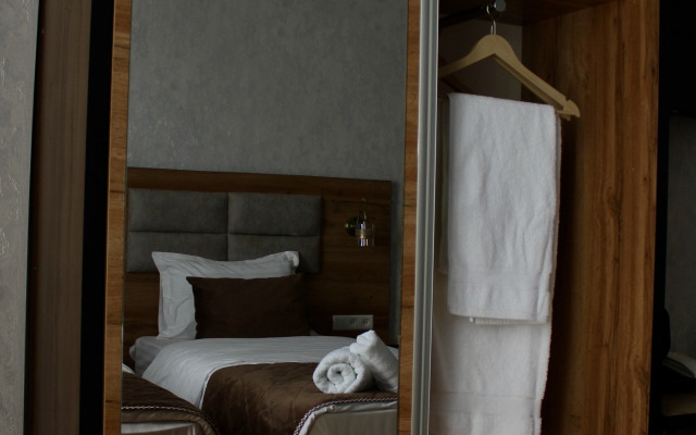 Grand Shosh Hotel