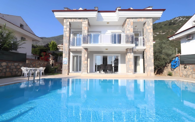 Rena Villaları - Spacious and Private Pool Villa in Oludeniz Villa