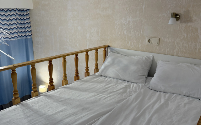 Dvukhurovnevye Apartamenty Golubye Poyuschie Fontany Apartments