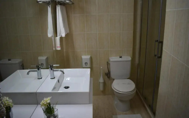 Arvi Hotel