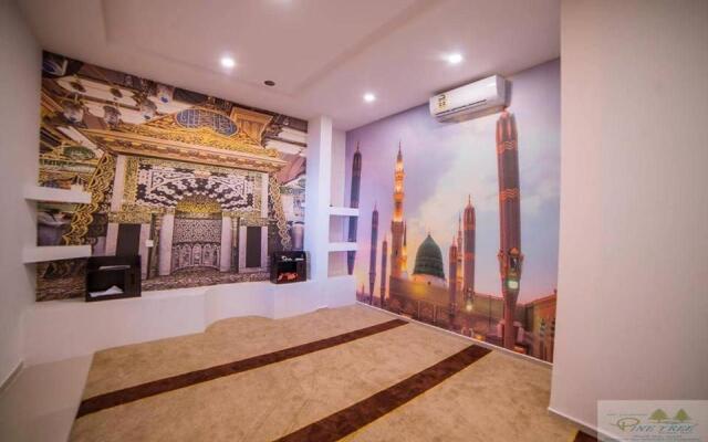 Pinetree Suites Hail