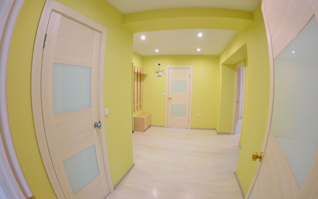 Evrotreshka Na Mira 2V Apartments