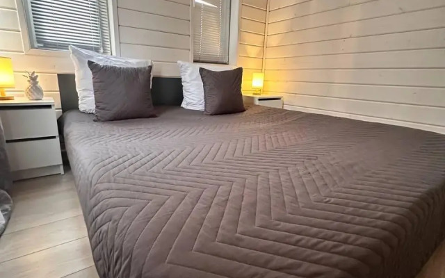 499 Private house