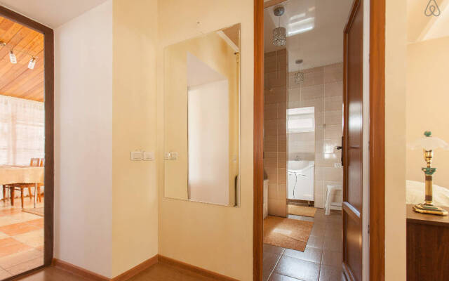 Na Kyizyil-Armeiskoy 17A Private House