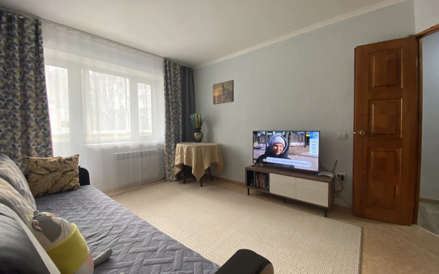 V tsentre na Nerchinskoy 3 Flat