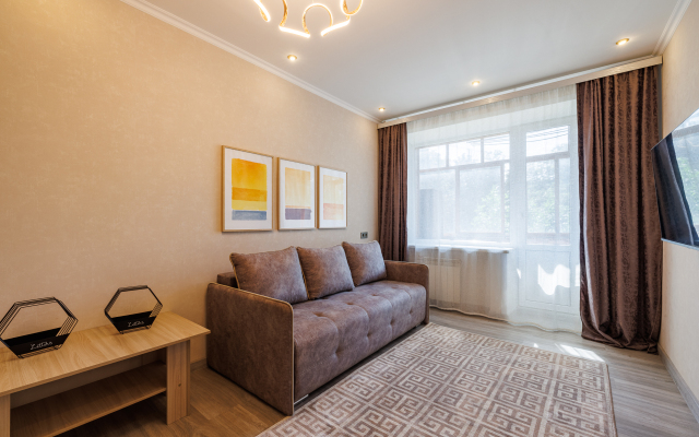 Na Prospekte Lenina 111a Flat