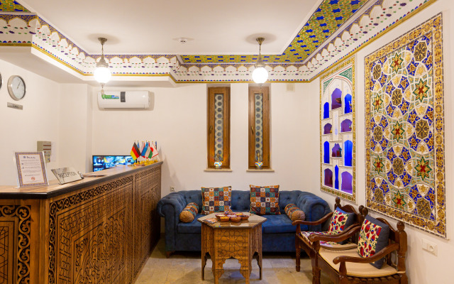 Hotel Iman
